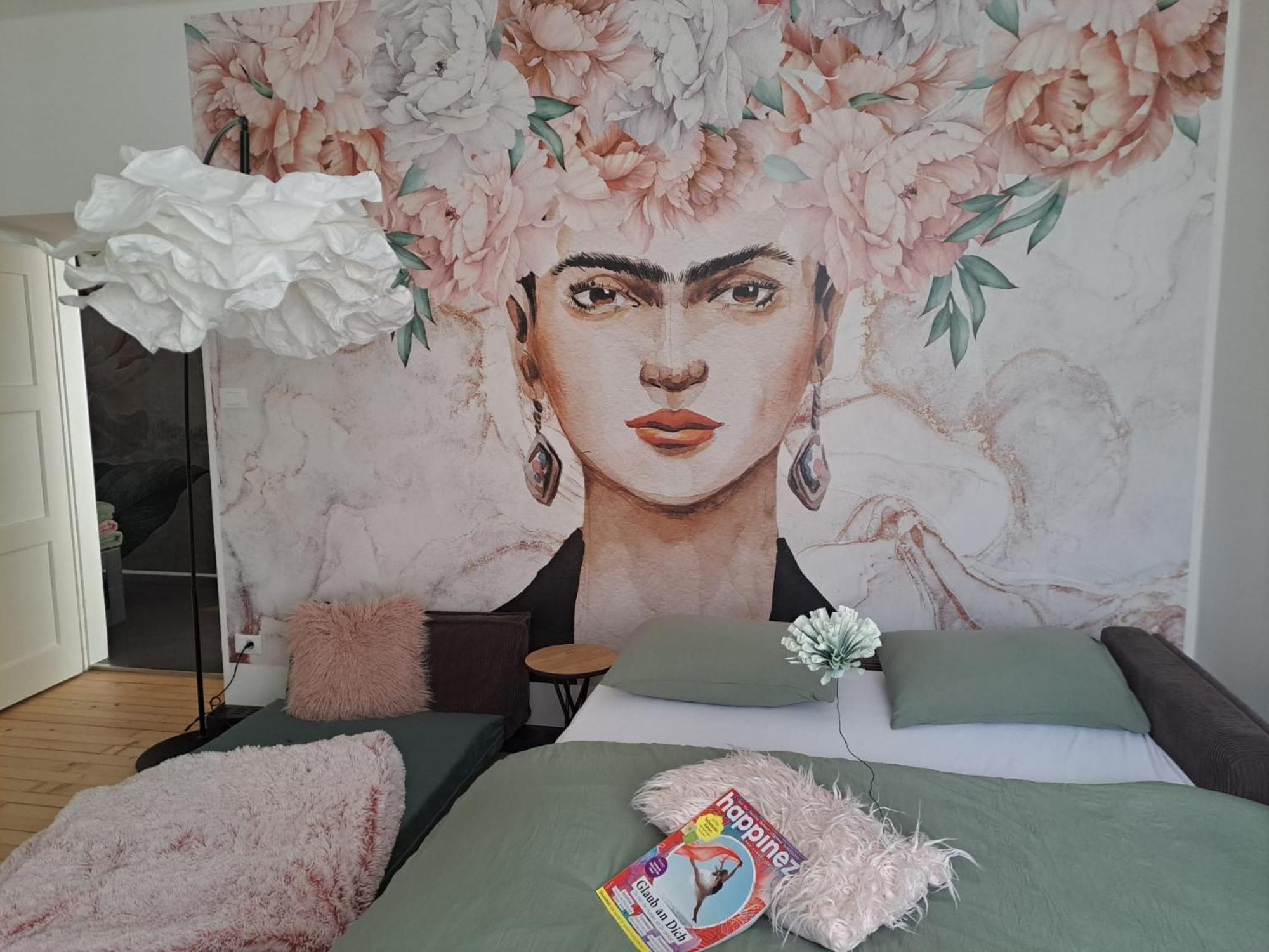 Apartment Wildflower In Privatvilla Im Herzen Merans エクステリア 写真