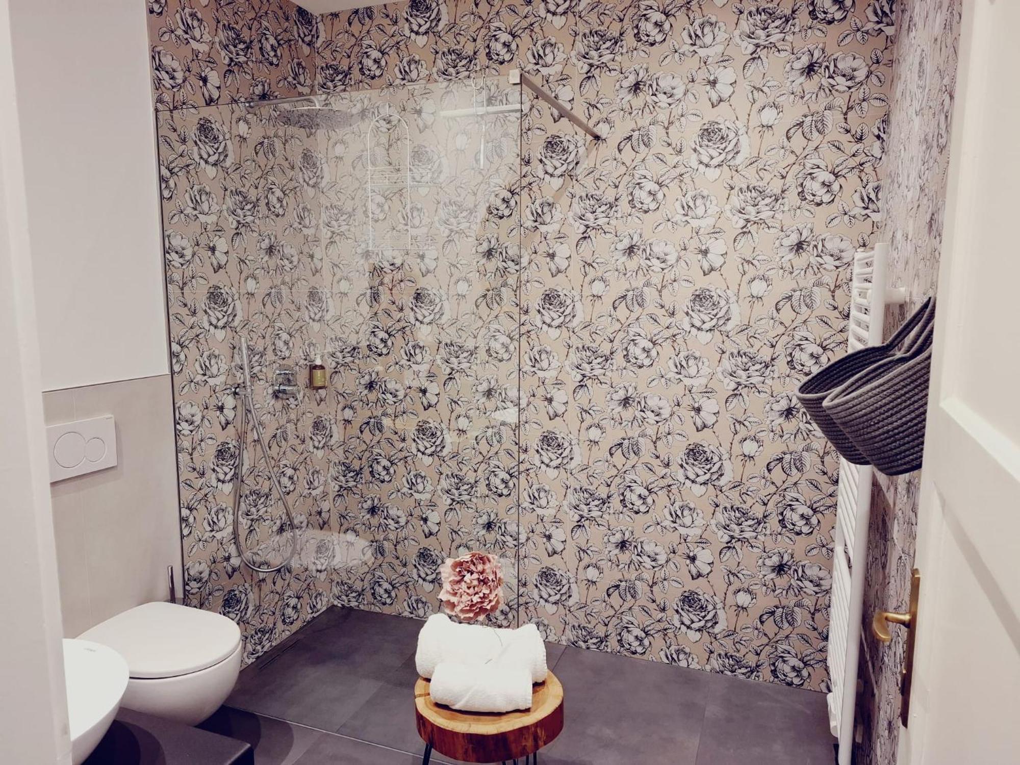 Apartment Wildflower In Privatvilla Im Herzen Merans エクステリア 写真